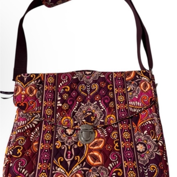 Vera Bradley Handbags - Vera Bradley Attache Messenger Style Bag
"Safari Sunset"